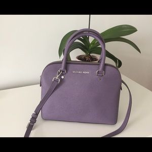NWT Michael Kors Cindy dome Satchel wisteria